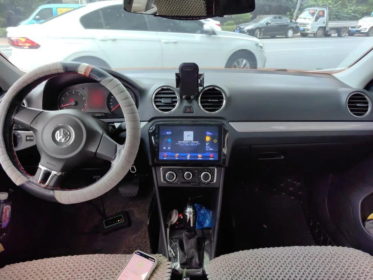 Volkswagen Jetta 2015 Value Edition 1.6L Automatic Comfort Version — миниатюра 9