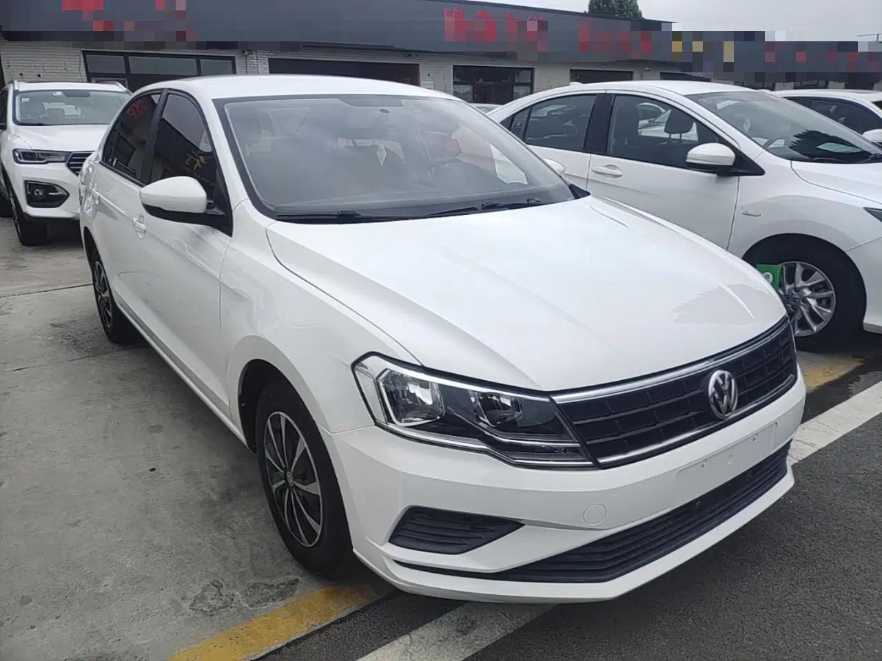 Volkswagen Jetta 2017 1.4L Manual Fashion Edition — миниатюра 3