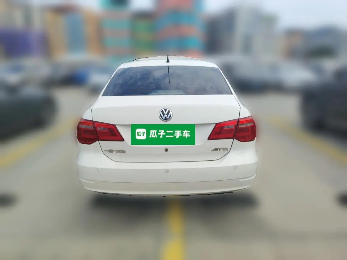 Volkswagen Jetta 2013 1.6L Automatic Comfort Model — миниатюра 5