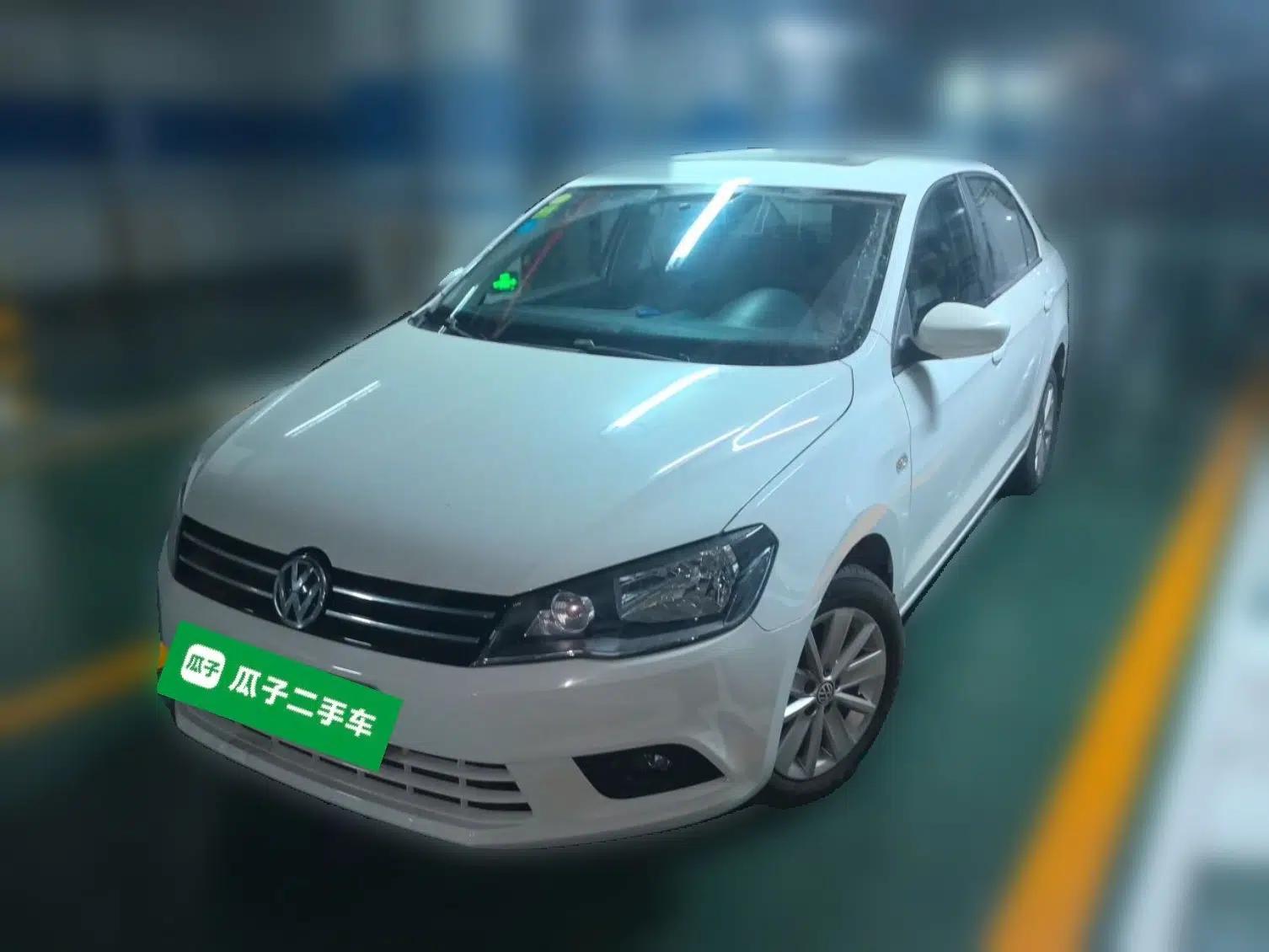 Volkswagen Jetta 2015 Zhihui Edition 1.4L Manual Comfort Model — миниатюра 1