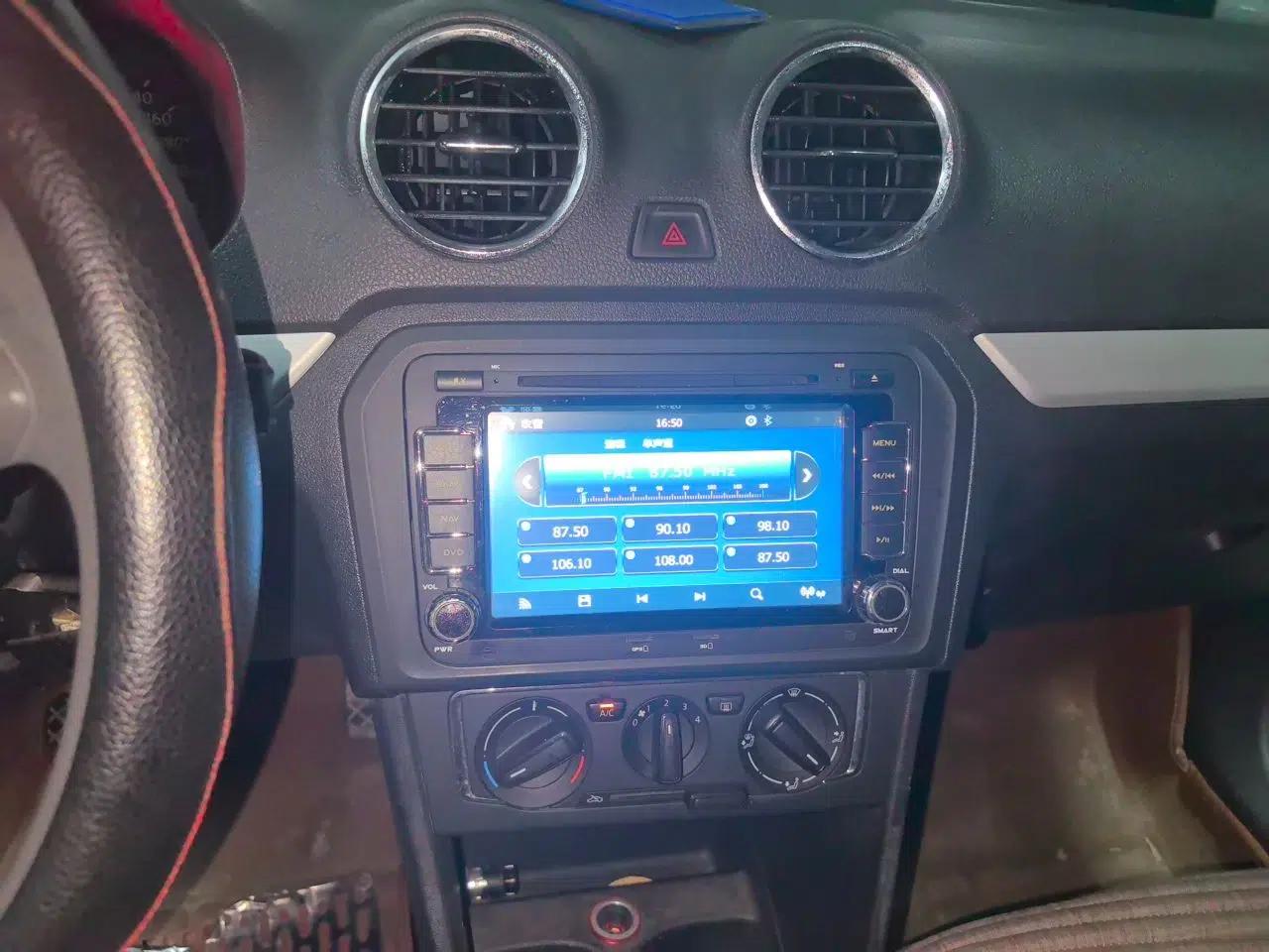 Volkswagen Jetta 2015 Zhihui Edition 1.4L Manual Comfort Model — миниатюра 13