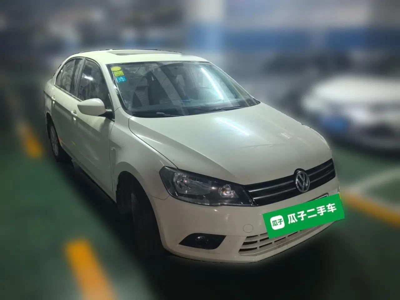Volkswagen Jetta 2015 Zhihui Edition 1.4L Manual Comfort Model — миниатюра 3