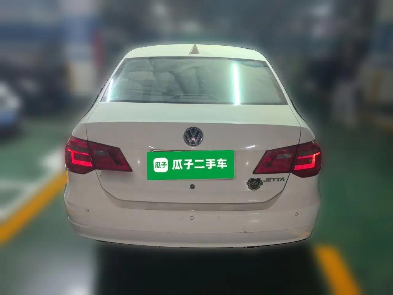 Volkswagen Jetta 2015 Zhihui Edition 1.4L Manual Comfort Model — миниатюра 5