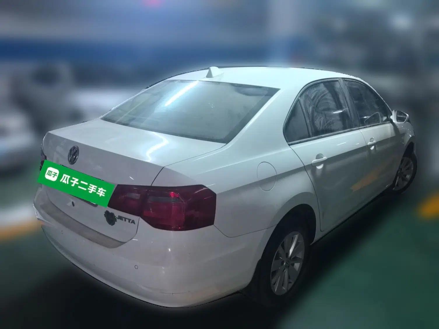 Volkswagen Jetta 2015 Zhihui Edition 1.4L Manual Comfort Model — миниатюра 6