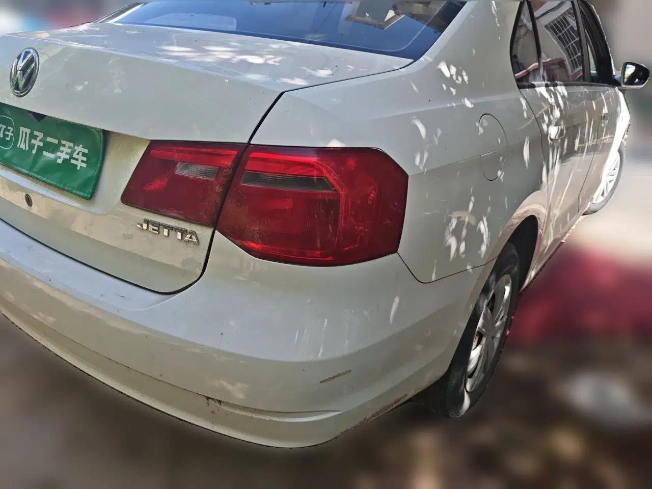 Volkswagen Jetta 2013 1.4L Manual Fashion Model — миниатюра 6