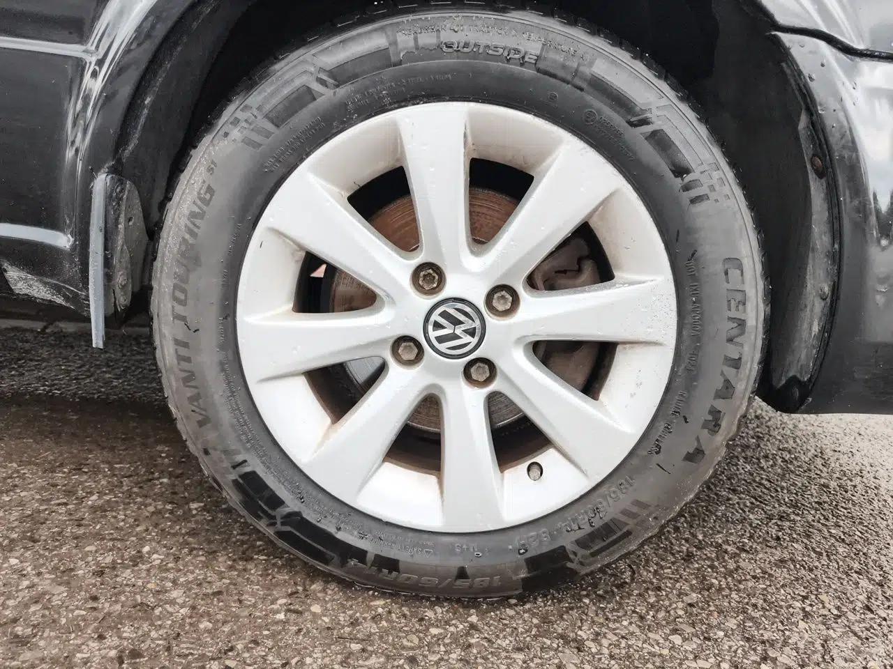 Volkswagen Jetta 2012 1.6L Commemorative Edition — миниатюра 8