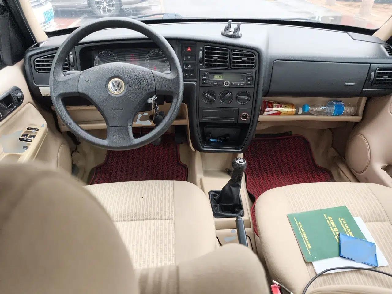 Volkswagen Jetta 2012 1.6L Commemorative Edition — миниатюра 9