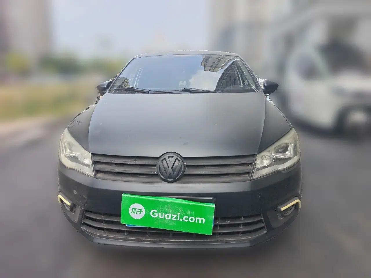 Volkswagen Jetta 2013 1.6L Automatic Comfort Model — миниатюра 2