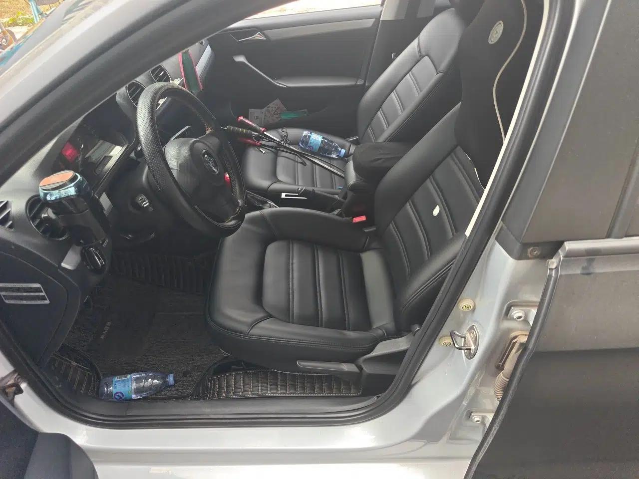 Volkswagen Jetta 2013 1.6L Automatic Comfort Model — миниатюра 15