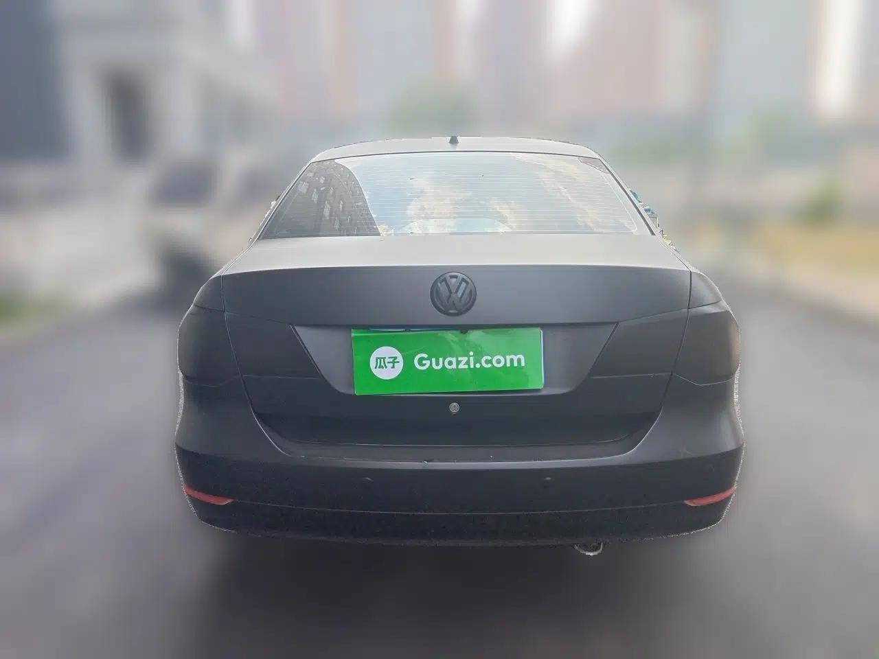 Volkswagen Jetta 2013 1.6L Automatic Comfort Model — миниатюра 5