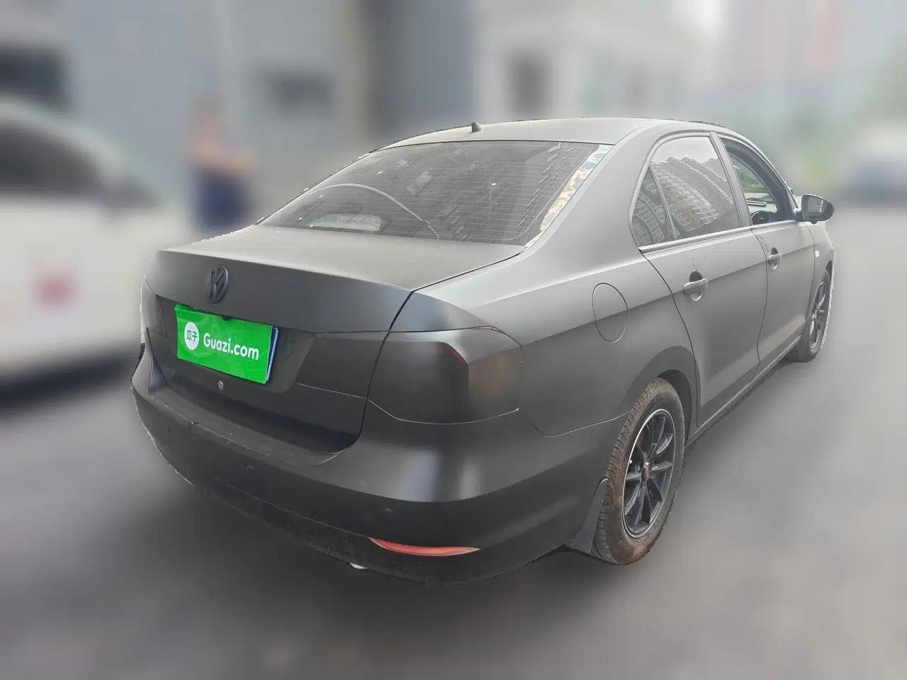 Volkswagen Jetta 2013 1.6L Automatic Comfort Model — миниатюра 6
