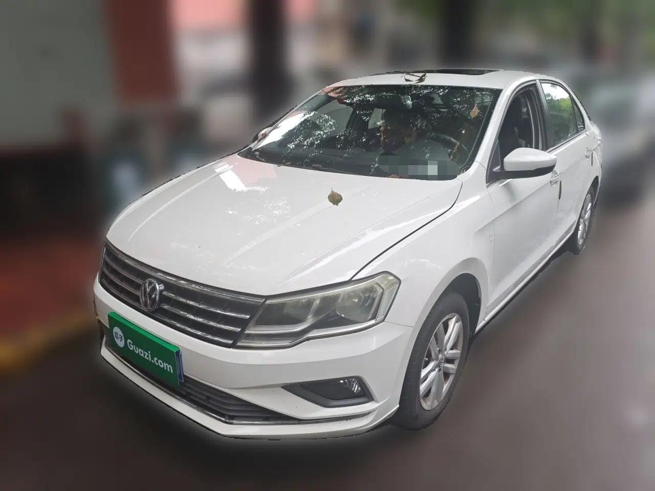 Volkswagen Jetta 2017 1.4L Manual Comfort Model — миниатюра 1