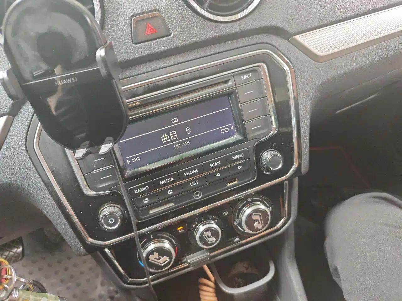 Volkswagen Jetta 2017 1.4L Manual Comfort Model — миниатюра 13