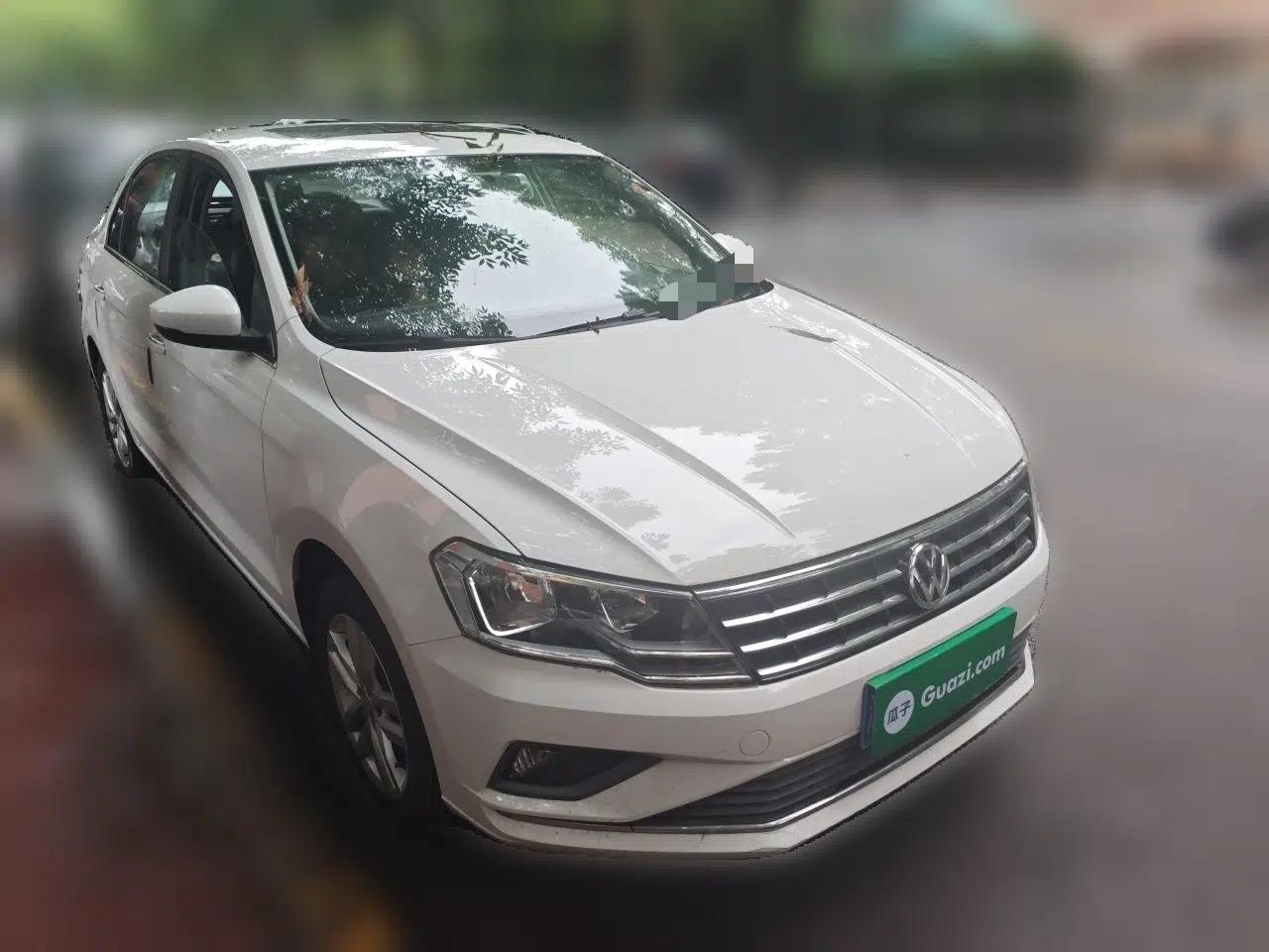 Volkswagen Jetta 2017 1.4L Manual Comfort Model — миниатюра 3