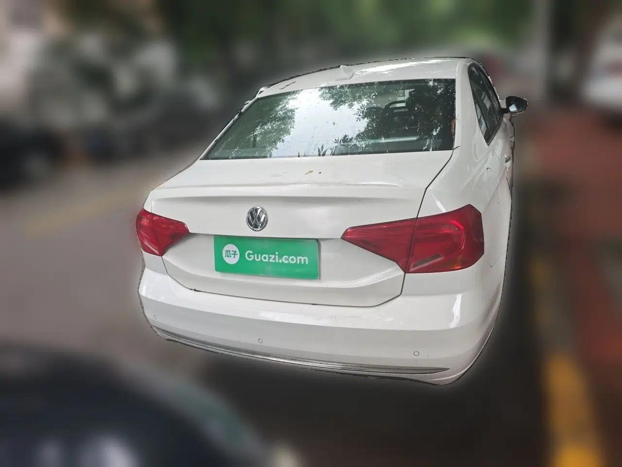 Volkswagen Jetta 2017 1.4L Manual Comfort Model — миниатюра 5