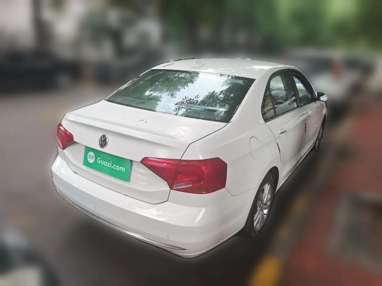 Volkswagen Jetta 2017 1.4L Manual Comfort Model — миниатюра 6