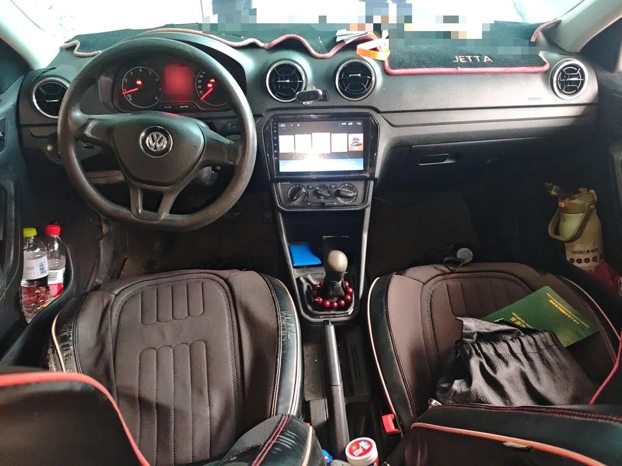 Volkswagen Jetta 2017 1.5L Manual Fashion Edition — миниатюра 9