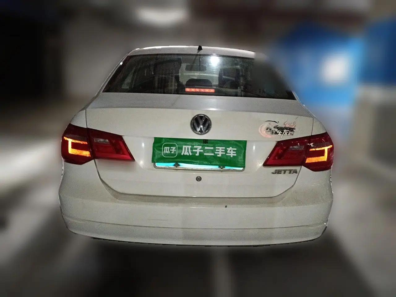 Volkswagen Jetta 2013 1.6L Automatic Comfort Model — миниатюра 5