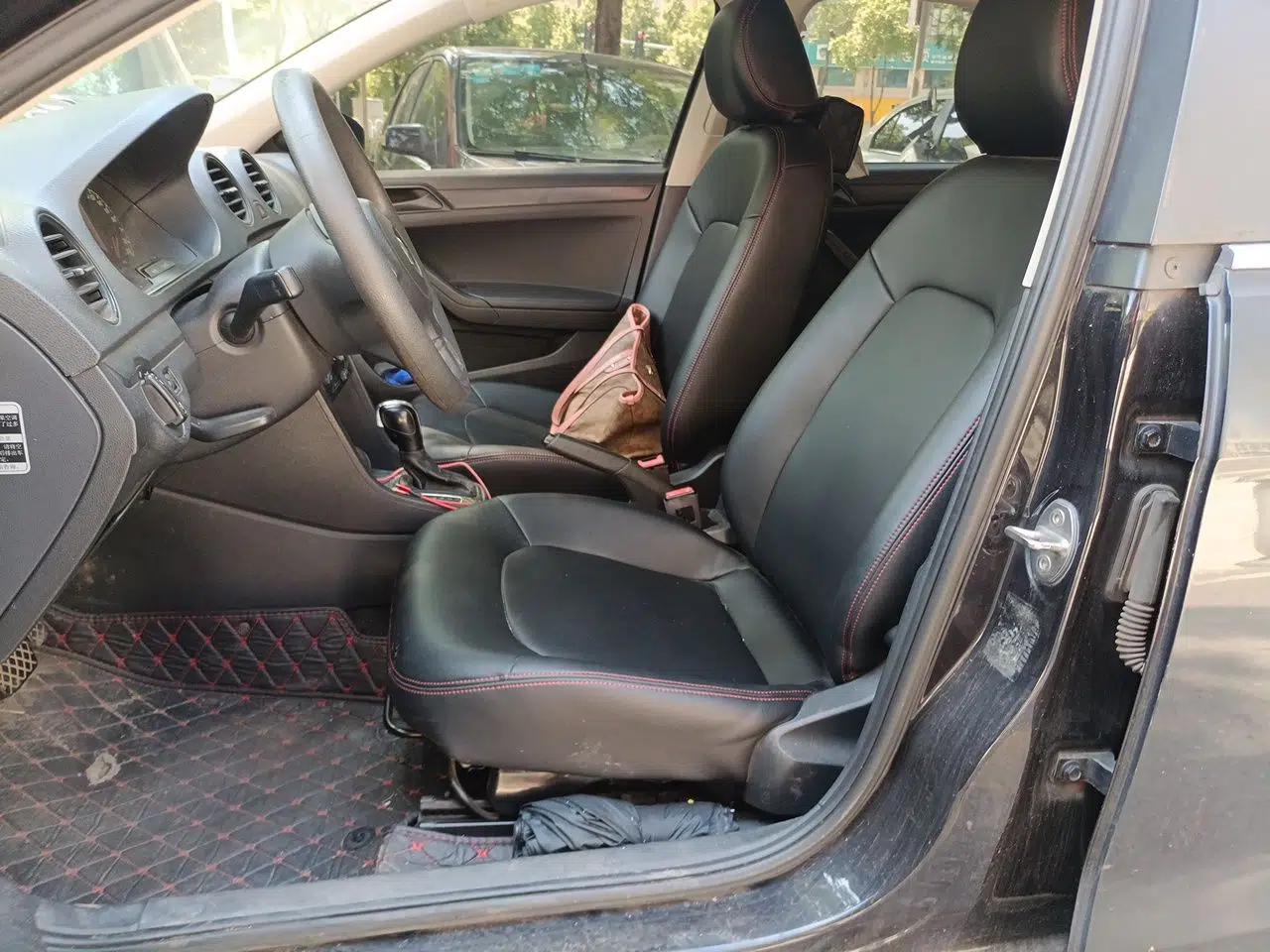 Volkswagen Jetta 2013 1.6L Automatic Fashion Model — миниатюра 15