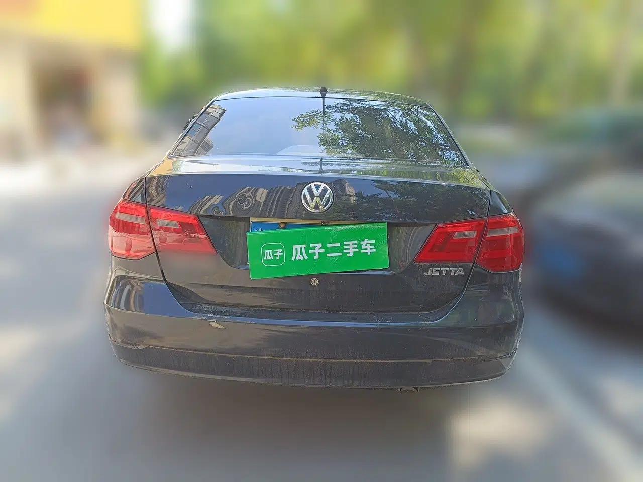 Volkswagen Jetta 2013 1.6L Automatic Fashion Model — миниатюра 5