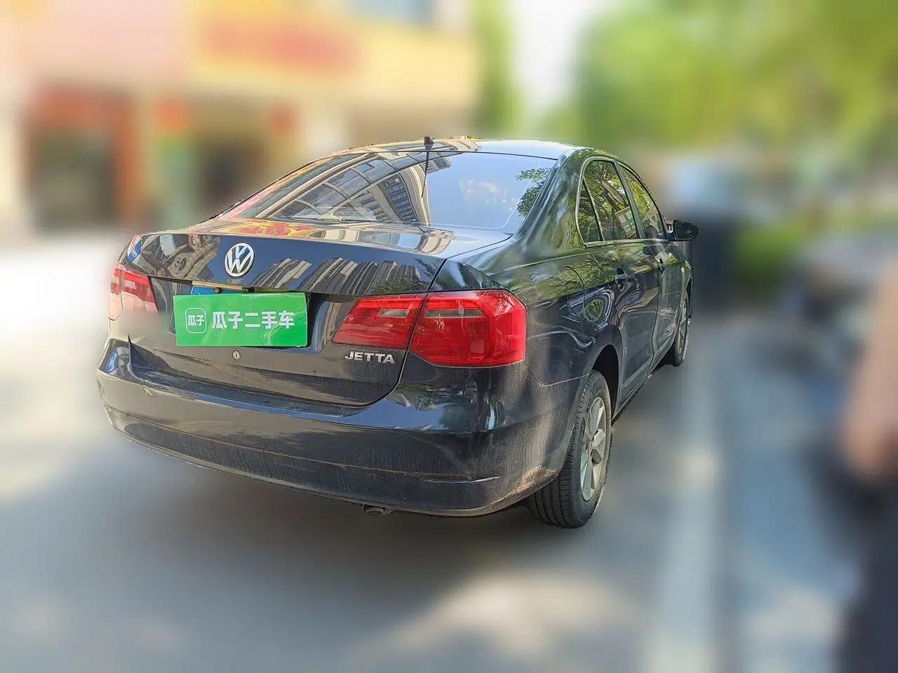 Volkswagen Jetta 2013 1.6L Automatic Fashion Model — миниатюра 6