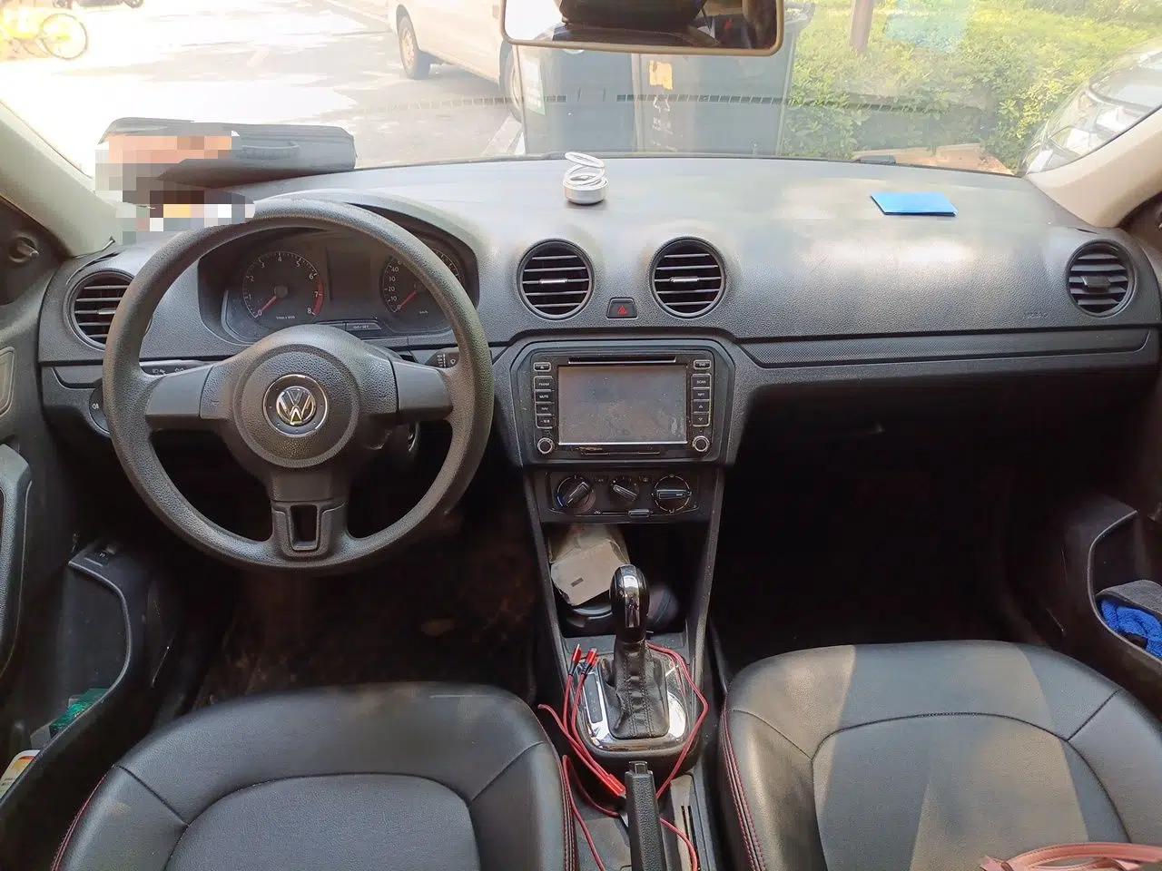 Volkswagen Jetta 2013 1.6L Automatic Fashion Model — миниатюра 9