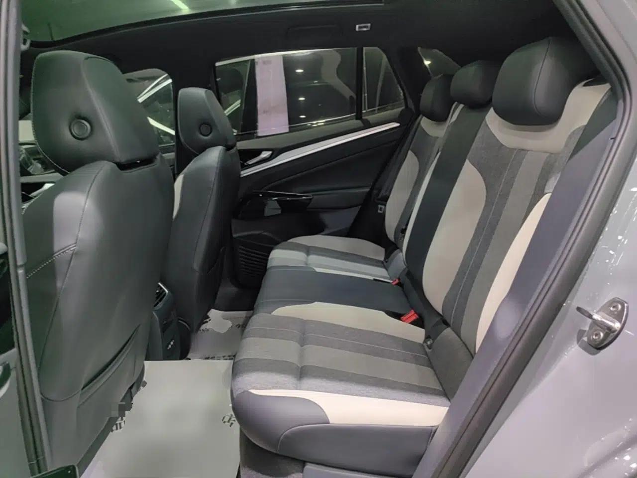 Volkswagen ID.4 CROZZ 2024 Pure Edition Limited Edition — миниатюра 20