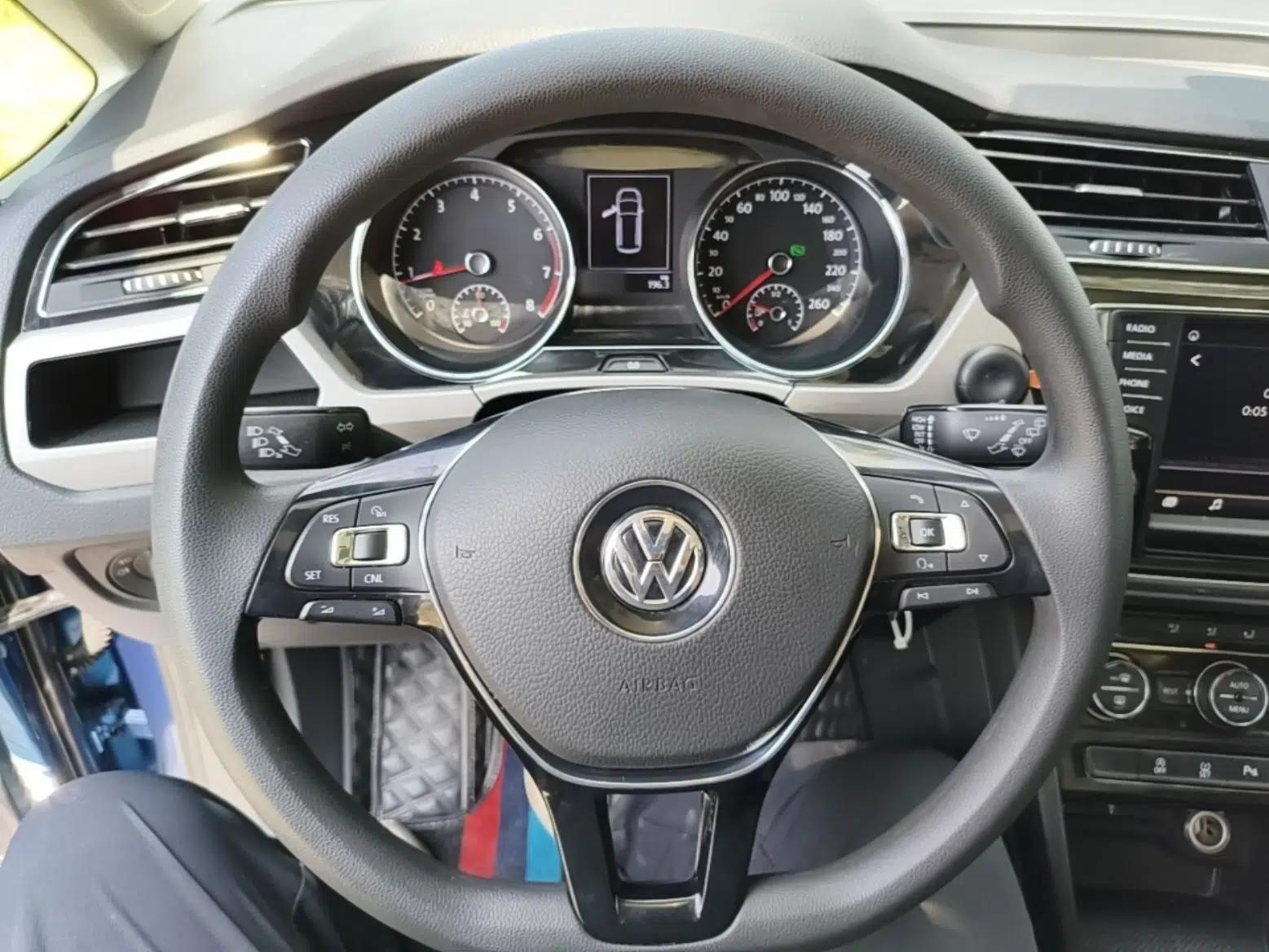 Volkswagen Touran 2018 Volkswagen Touran L 280TSI DSG Comfort Edition 7 Seats China V Emission Standard — миниатюра 13