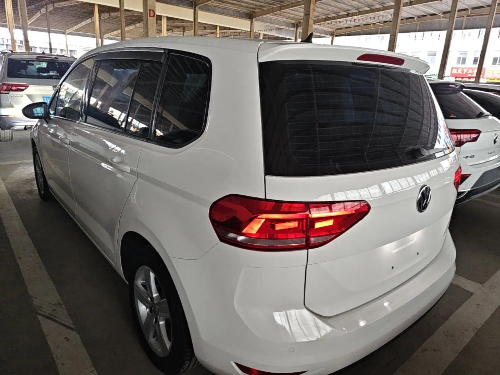 Volkswagen Touran 2018 Volkswagen Touran L 280TSI DSG Style Edition 7 Seats China VI Standard — миниатюра 4