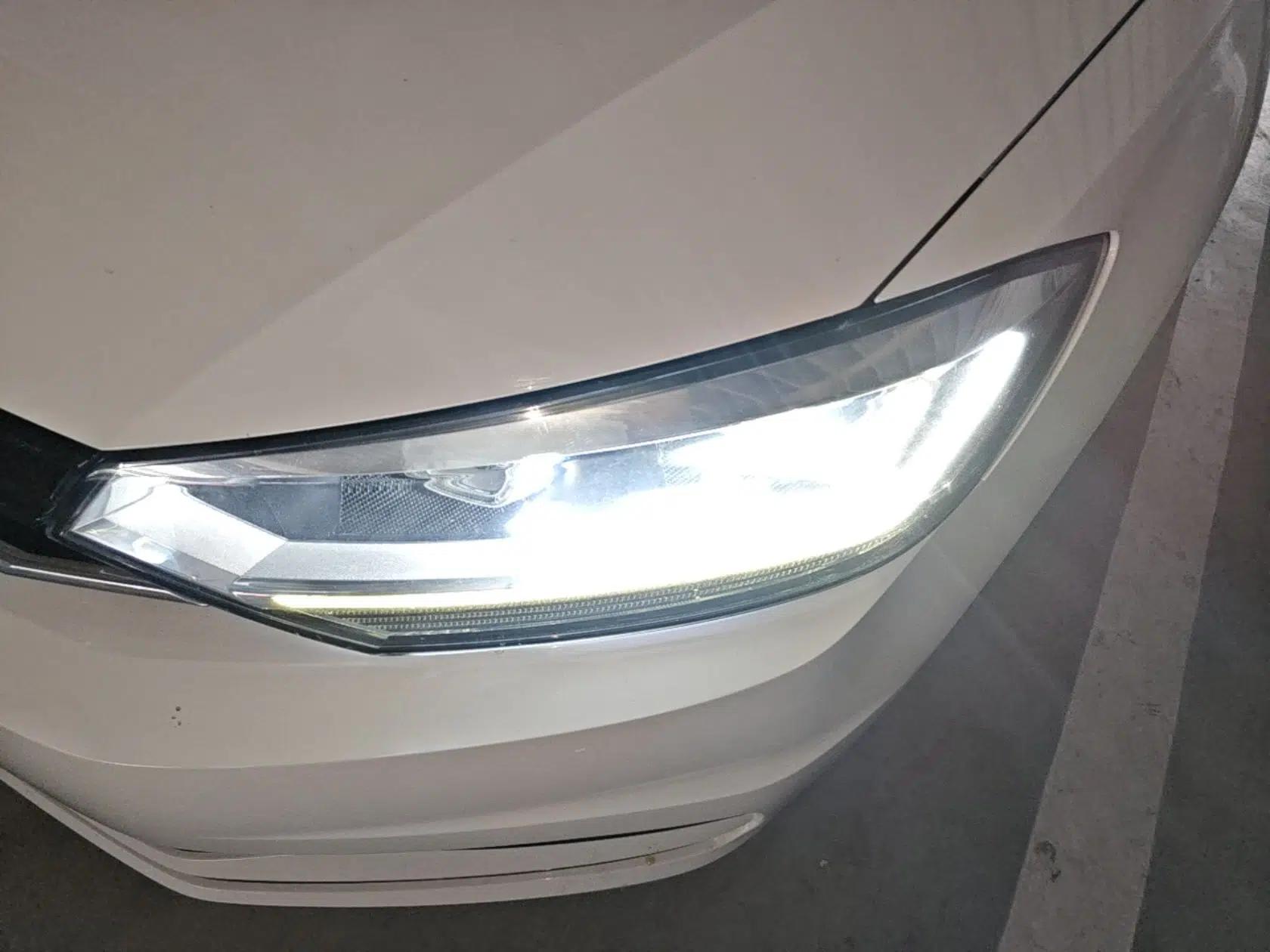 Volkswagen Touran 2018 Volkswagen Touran L 280TSI DSG Style Edition 7 Seats China VI Standard — миниатюра 8