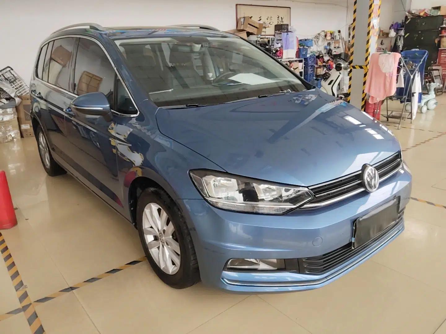 Volkswagen Touran 2018 Volkswagen Touran L 280TSI DSG Comfort Edition 7 Seats China V Emission Standard — миниатюра 3