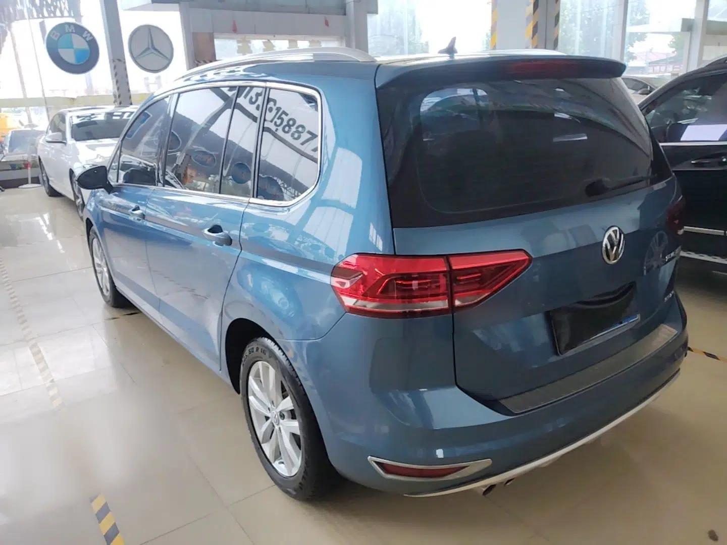 Volkswagen Touran 2018 Volkswagen Touran L 280TSI DSG Comfort Edition 7 Seats China V Emission Standard — миниатюра 4
