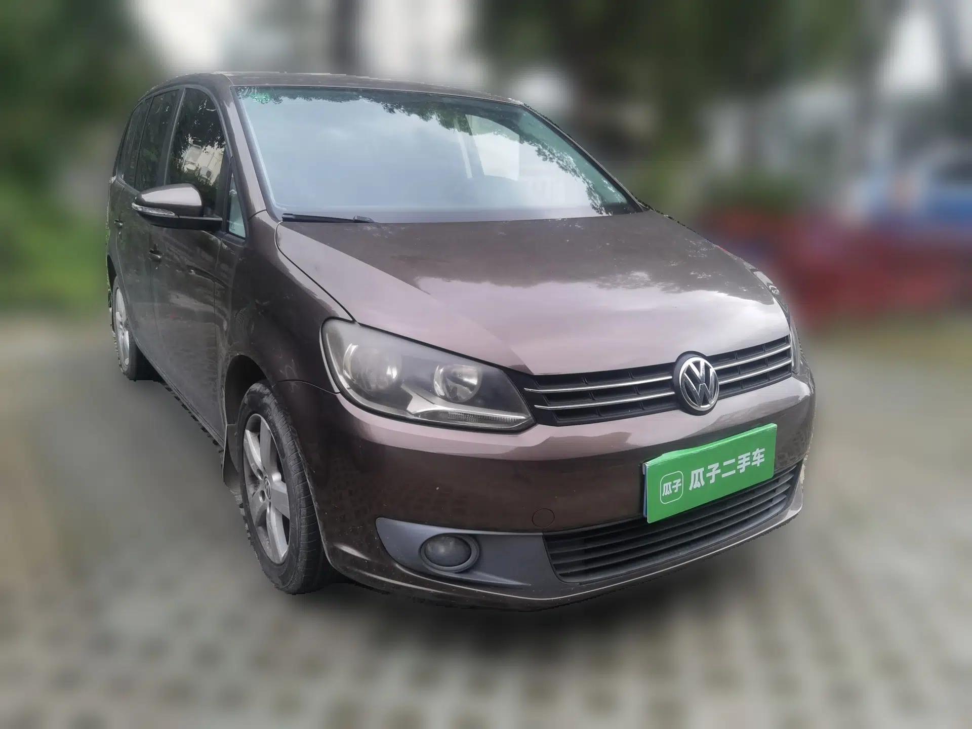 Volkswagen Touran 2013 1.4T Manual Fashion Edition 5 Seats — миниатюра 3