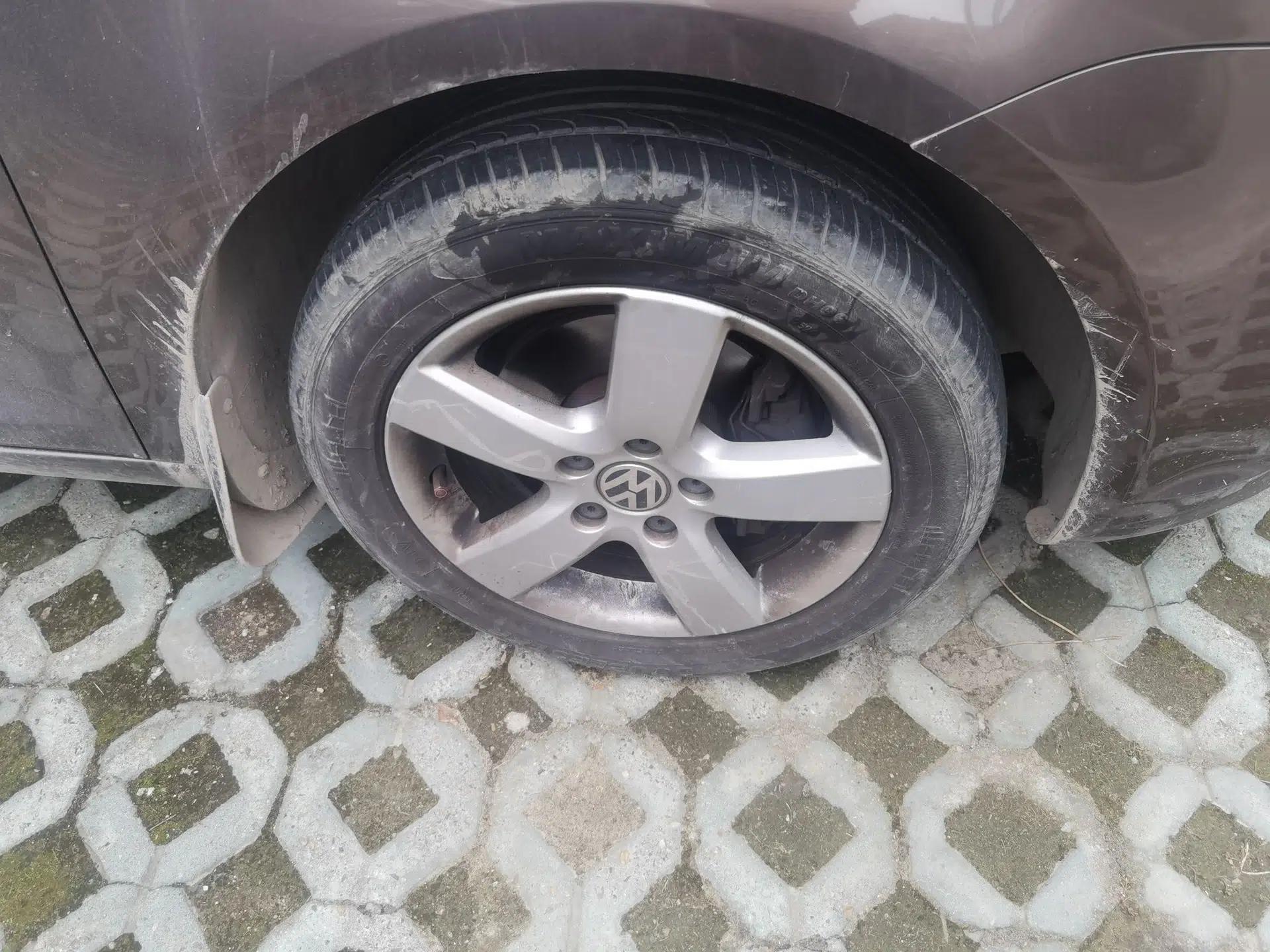 Volkswagen Touran 2013 1.4T Manual Fashion Edition 5 Seats — миниатюра 8