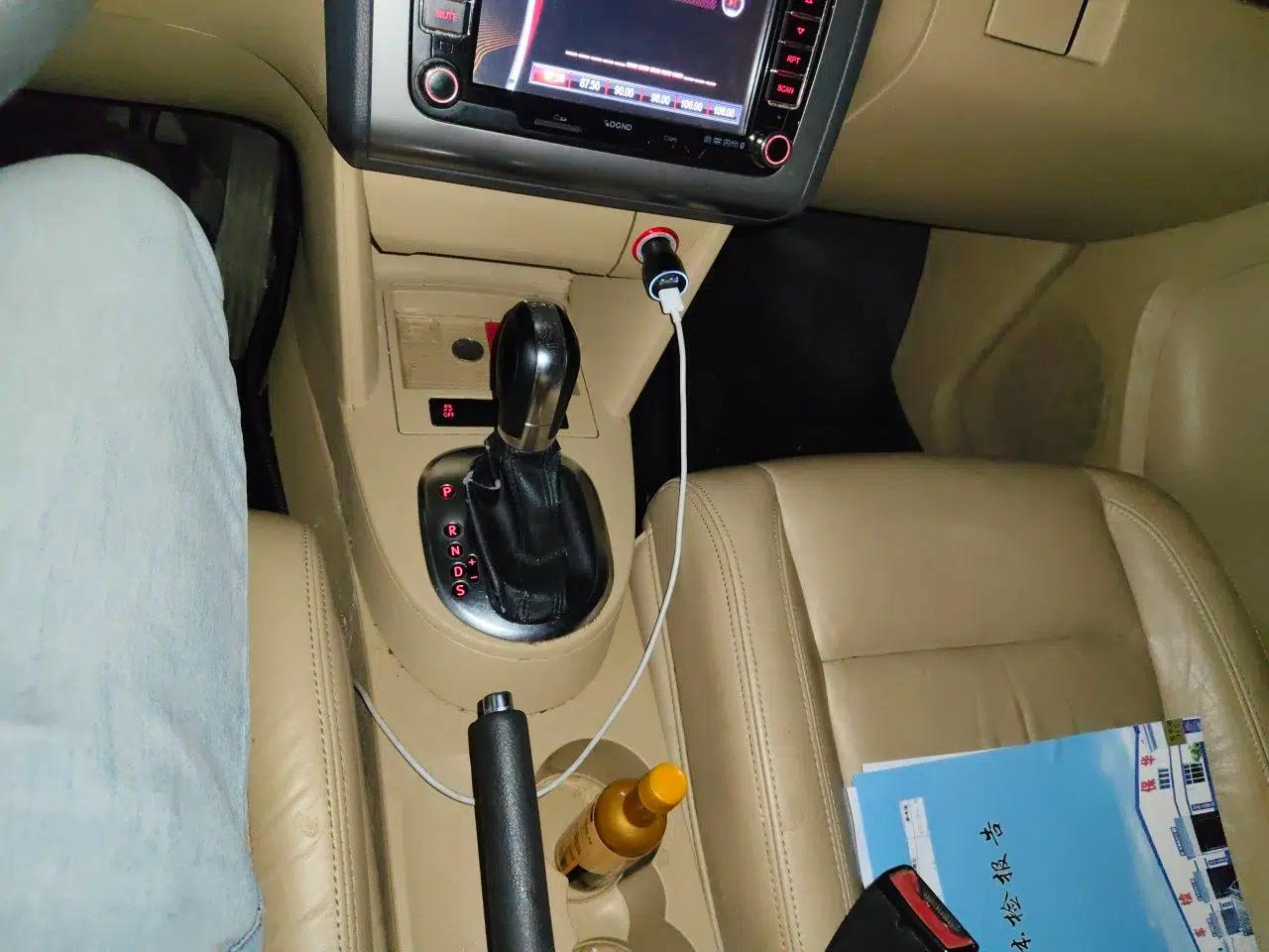 Volkswagen Touran 2013 1.4T DSG Comfort Edition 5-Seater — миниатюра 14