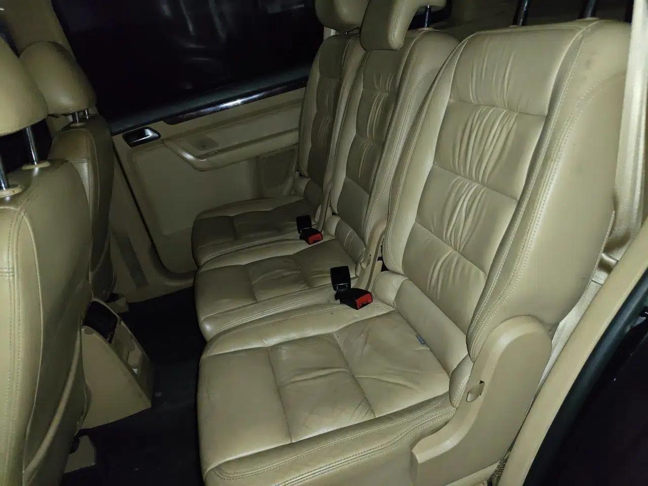 Volkswagen Touran 2013 1.4T DSG Comfort Edition 5-Seater — миниатюра 17