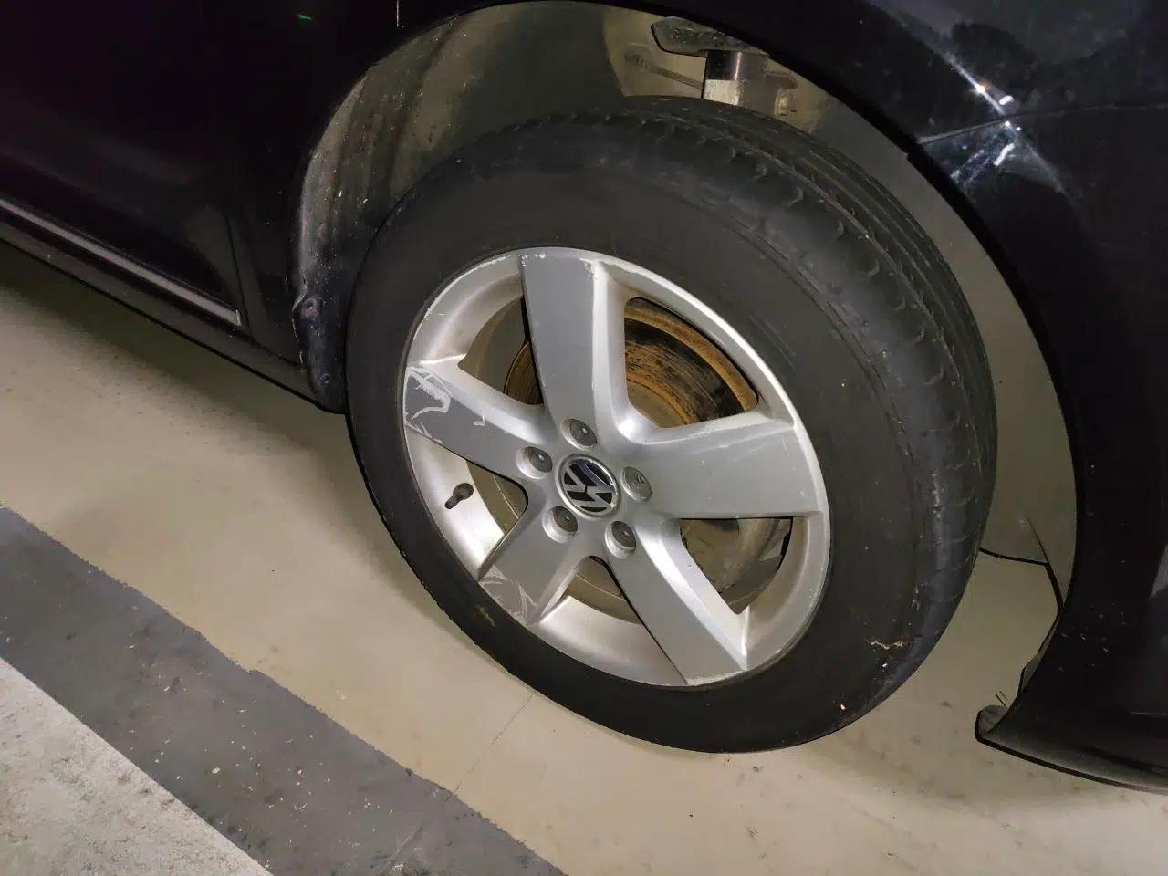 Volkswagen Touran 2013 1.4T DSG Comfort Edition 5-Seater — миниатюра 8