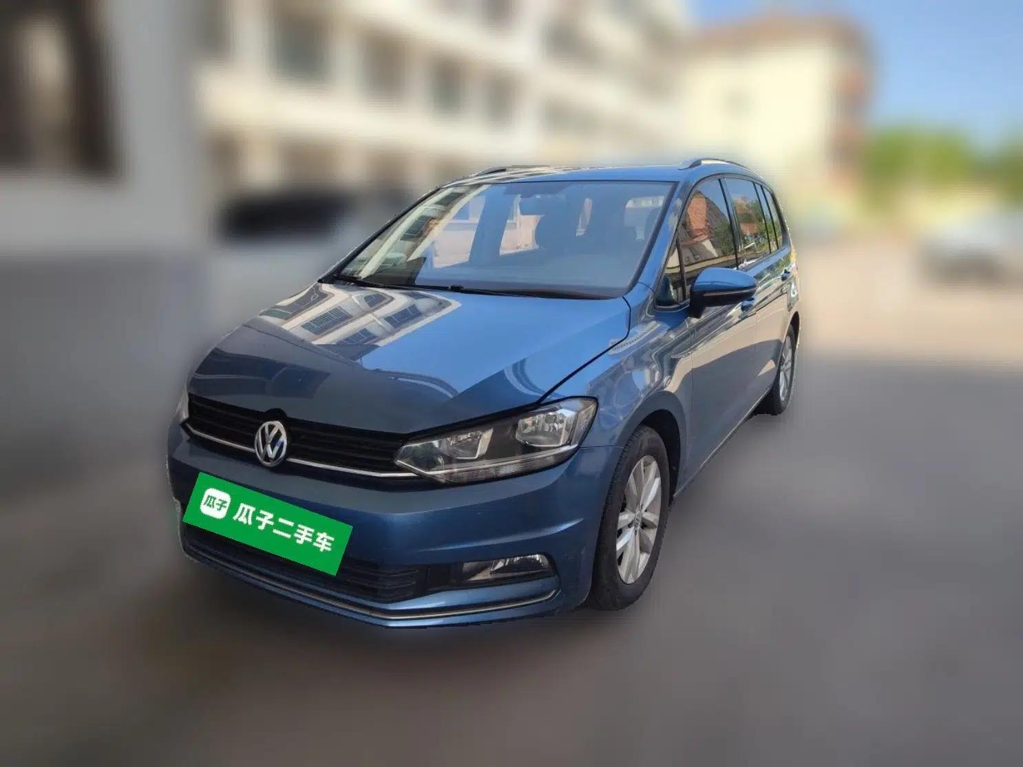 Volkswagen Touran 2016 Volkswagen Touran L 280TSI DSG Comfort Edition — миниатюра 1