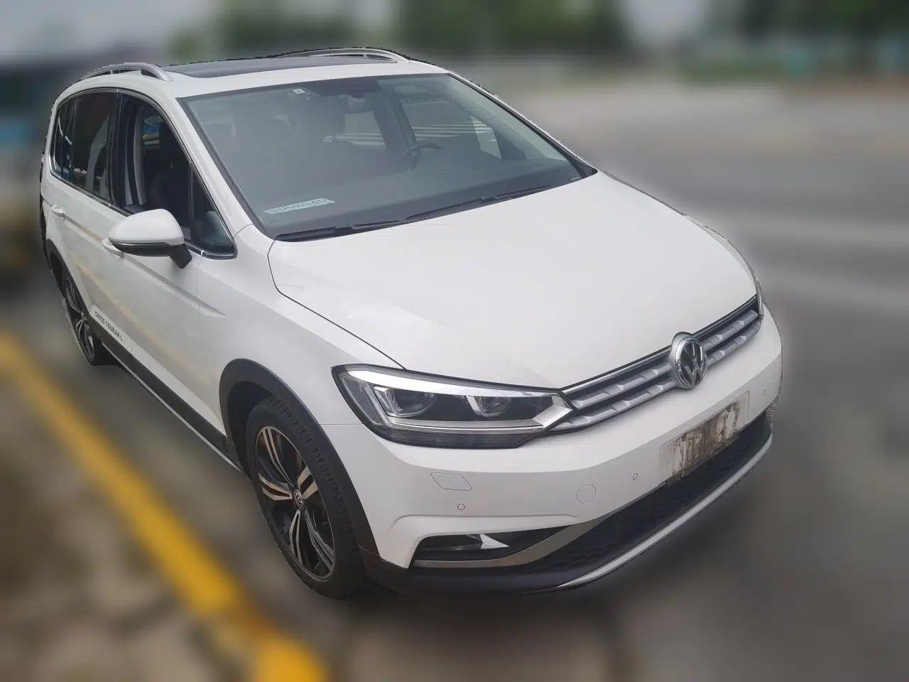 Volkswagen Touran 2018 Volkswagen Touran L 280TSI DSG Boundary Edition 7 Seats China VI Standard — миниатюра 3
