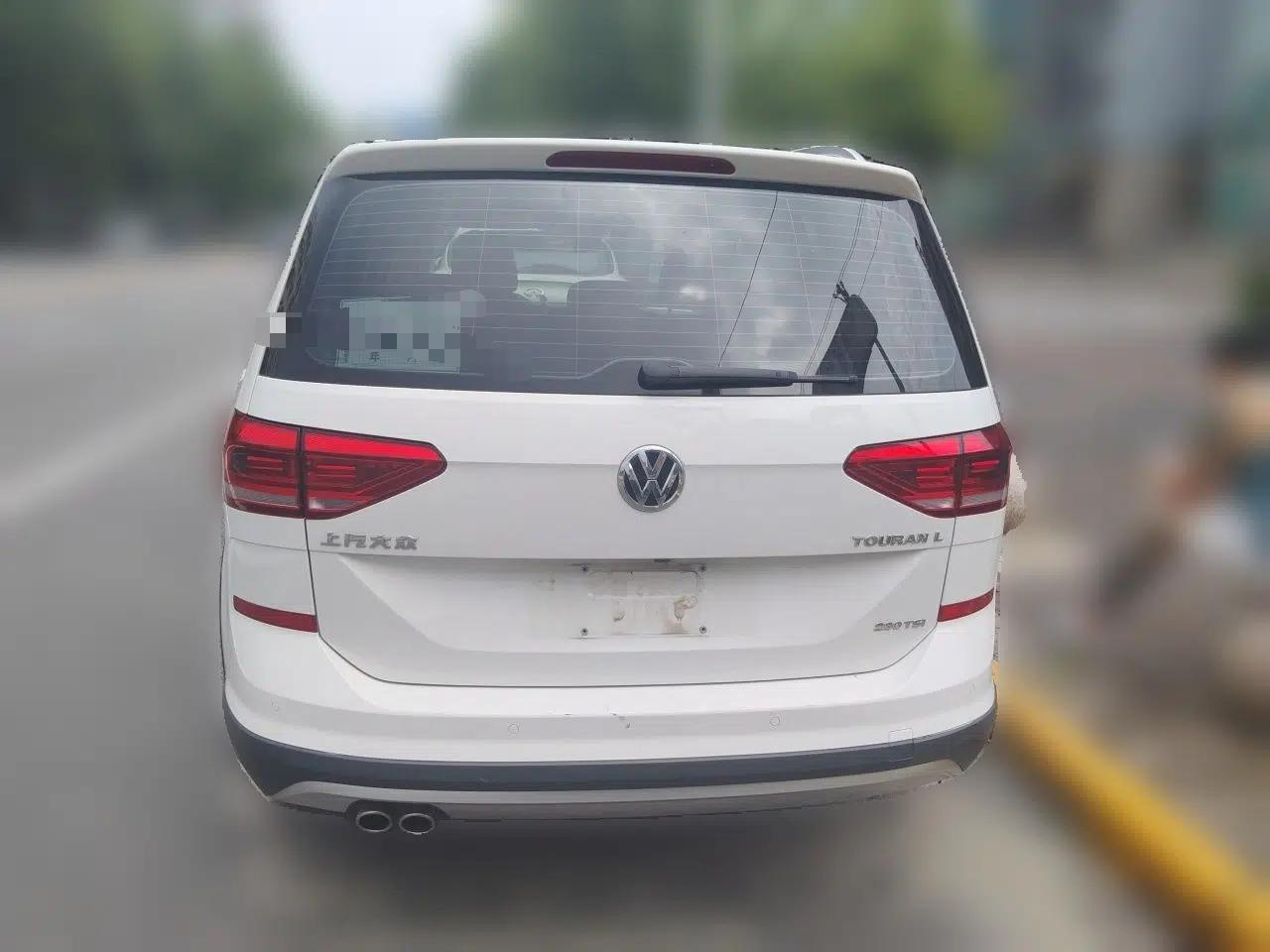 Volkswagen Touran 2018 Volkswagen Touran L 280TSI DSG Boundary Edition 7 Seats China VI Standard — миниатюра 5
