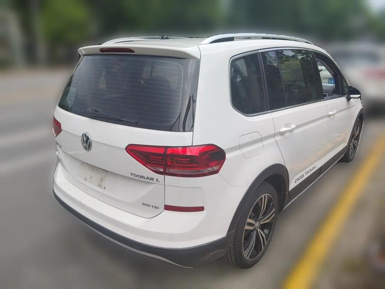 Volkswagen Touran 2018 Volkswagen Touran L 280TSI DSG Boundary Edition 7 Seats China VI Standard — миниатюра 6