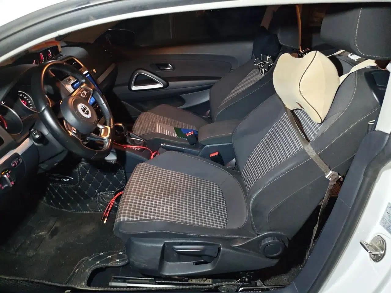 Volkswagen Scirocco 2015 1.4TSI Comfort Edition — миниатюра 15
