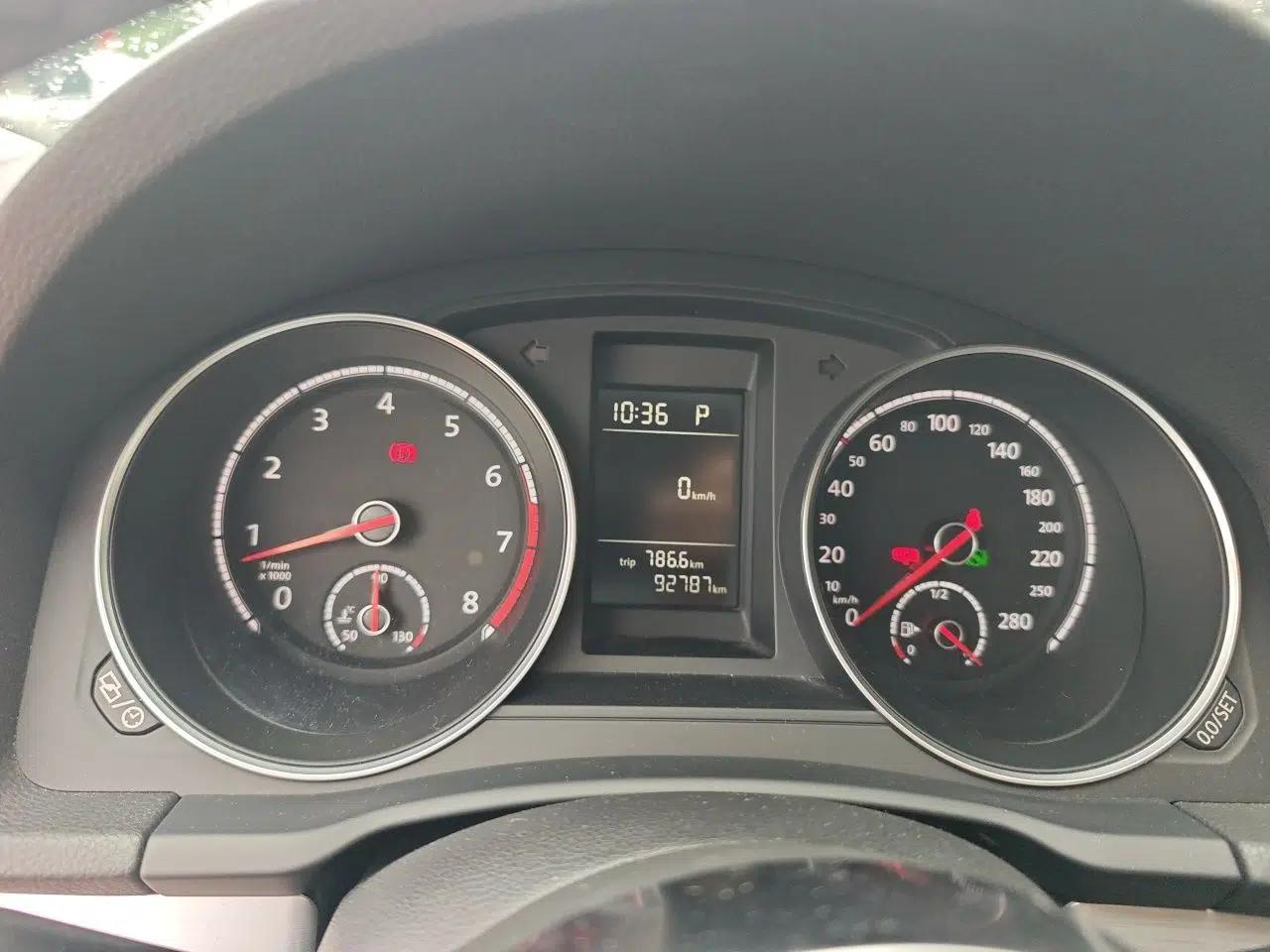 Volkswagen Scirocco 2015 1.4TSI Fashion Edition — миниатюра 11