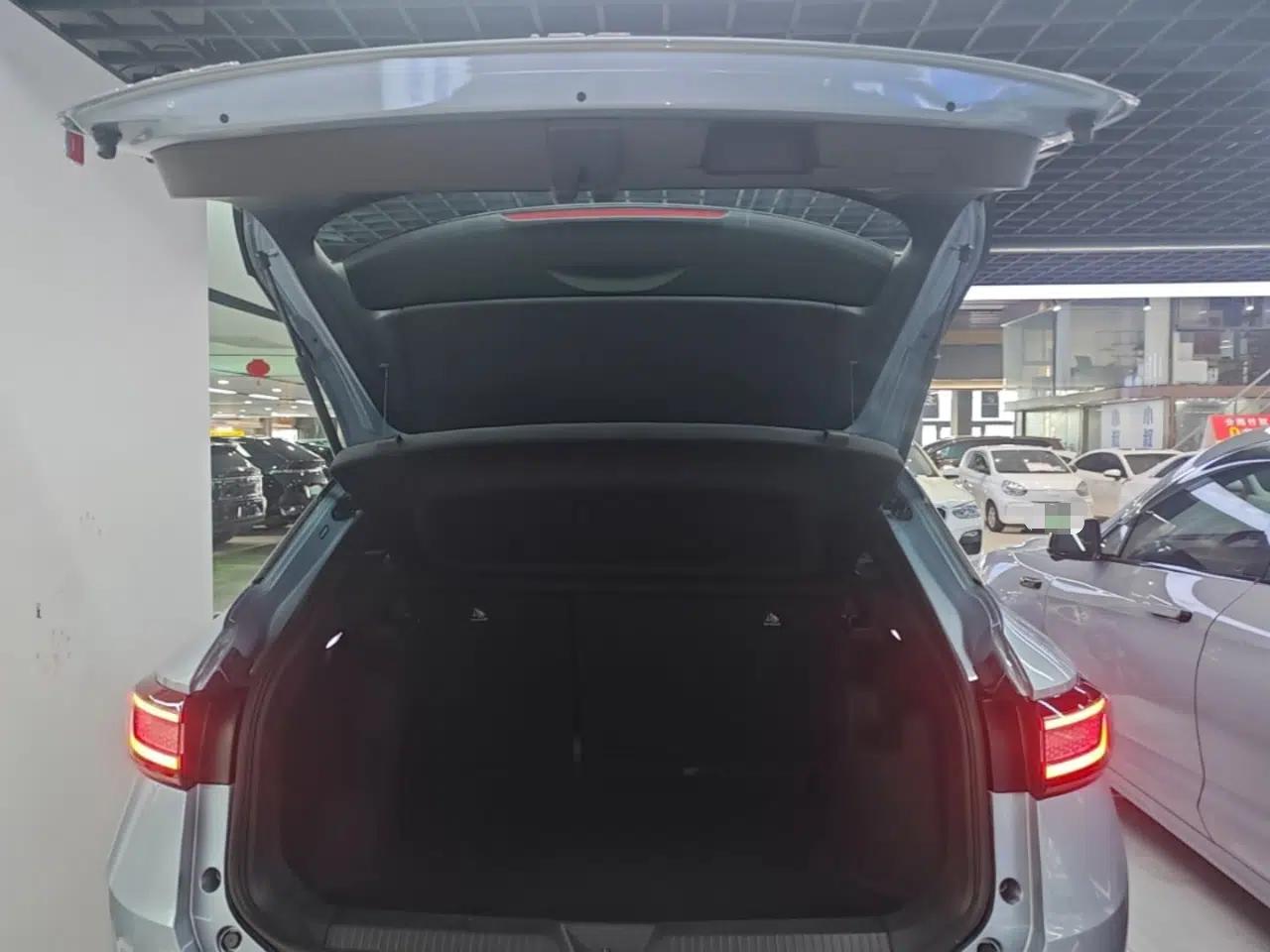 Volkswagen ID.4 X 2025 Smart Version Pure & Intelligent Enjoyment Edition — миниатюра 27