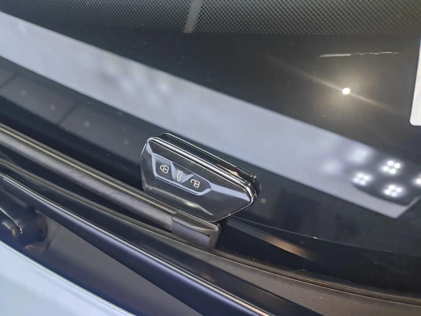 Volkswagen ID.4 X 2025 Smart Version Pure & Intelligent Enjoyment Edition — миниатюра 28