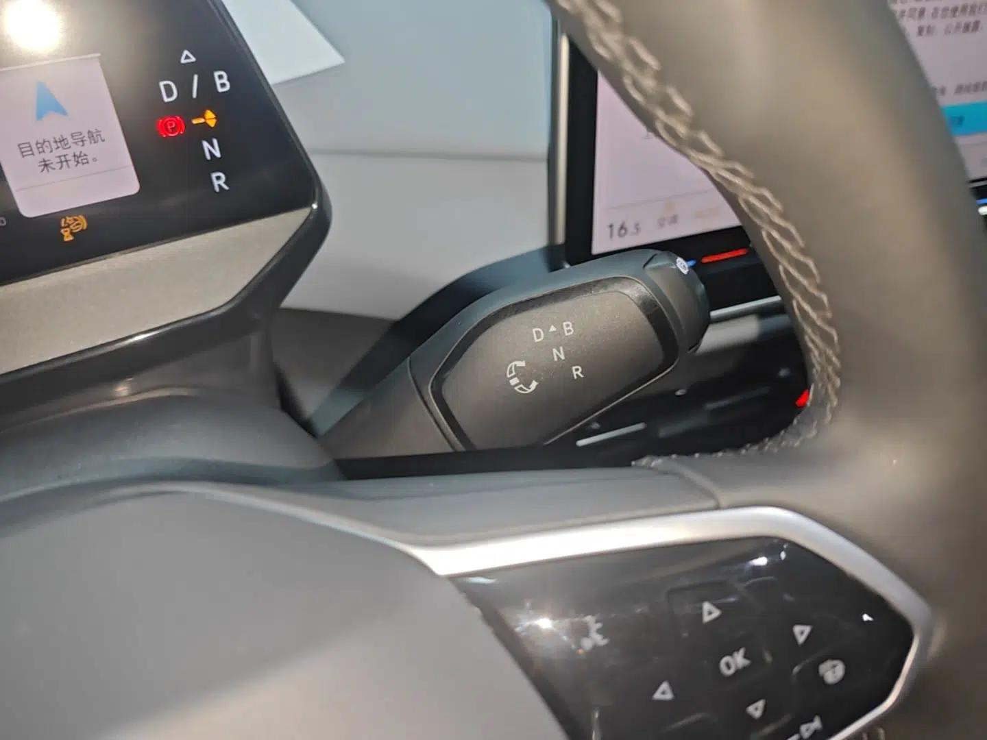 Volkswagen ID.4 X 2025 Smart Version Pure & Intelligent Enjoyment Edition — миниатюра 21