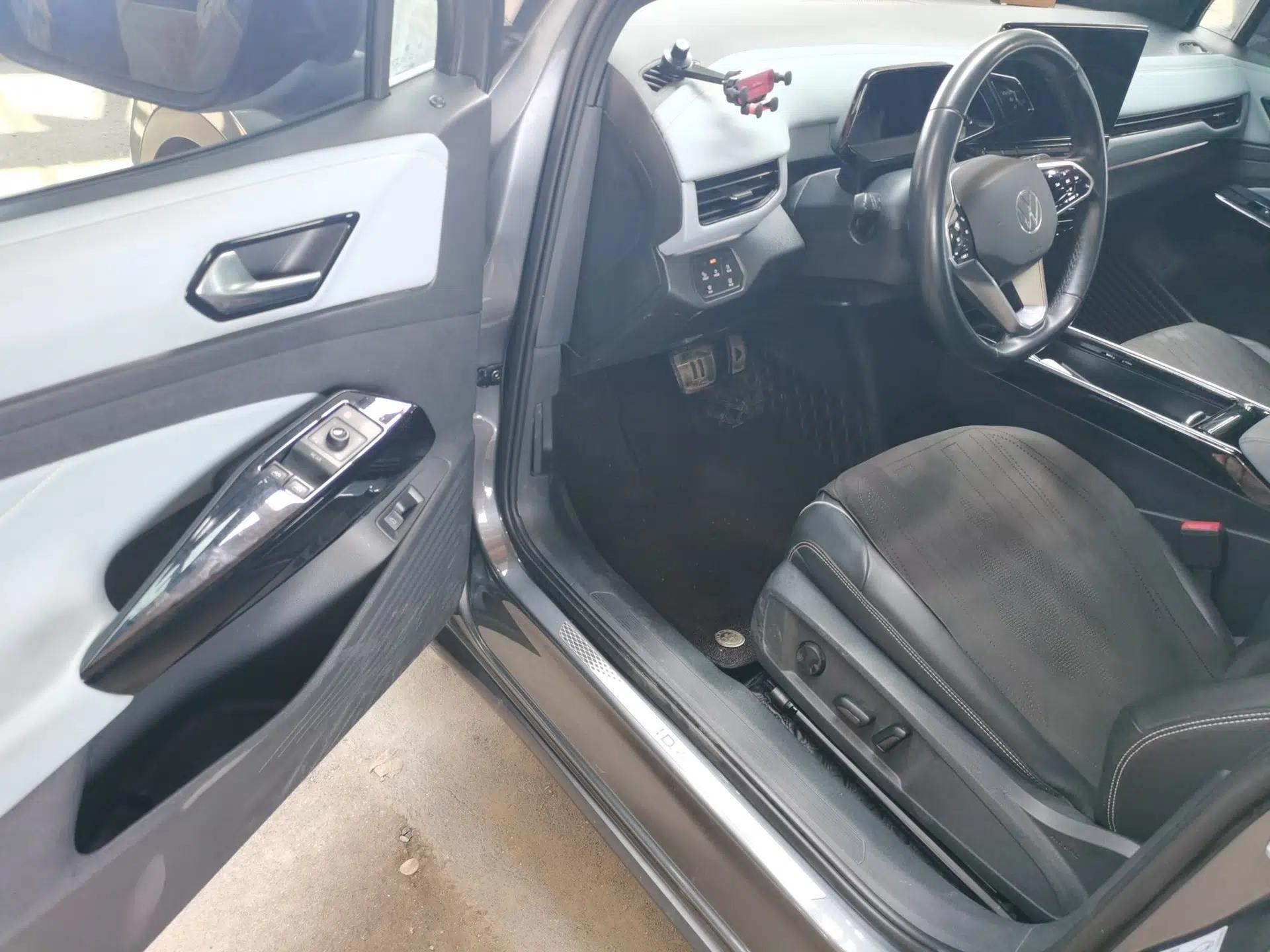 Volkswagen ID.4 X 2022 Pure Long-Range Version — миниатюра 16