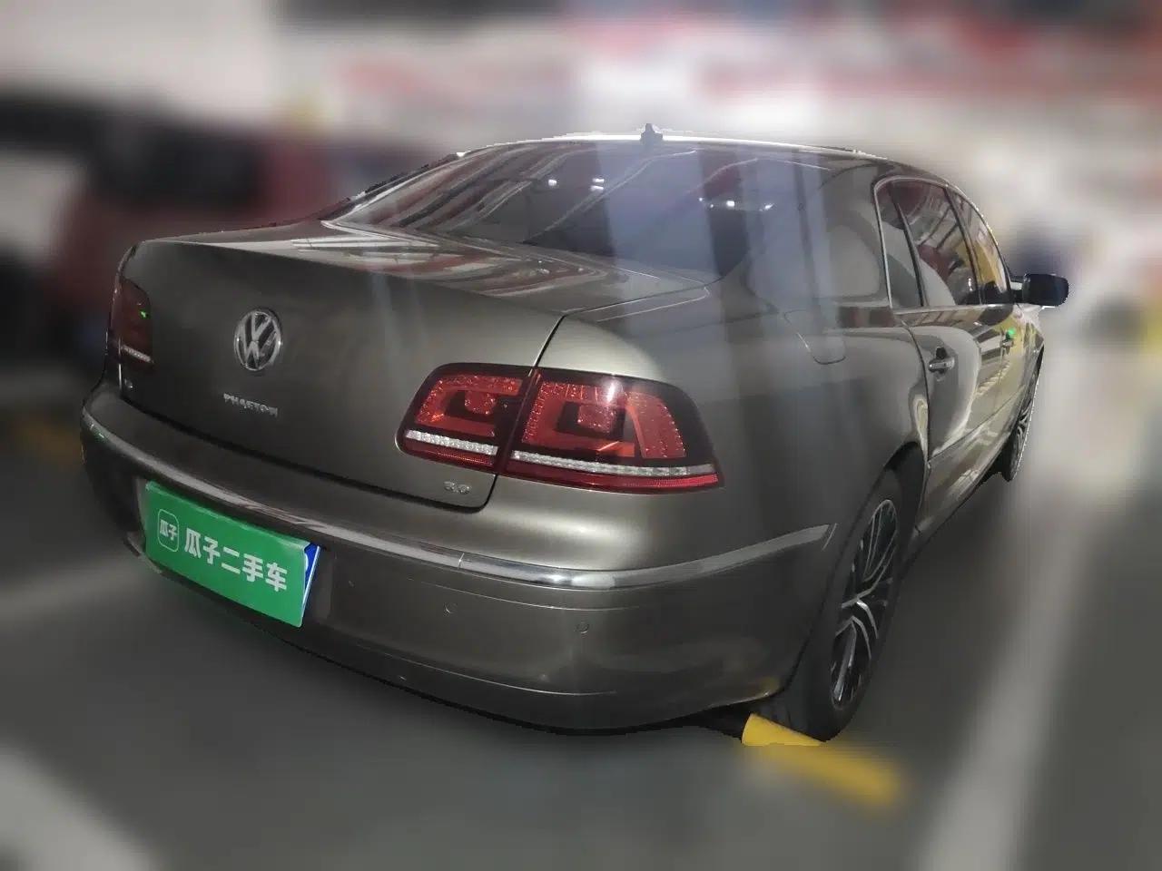 Volkswagen Phaeton 2015 3.0L Exclusive Edition — миниатюра 6