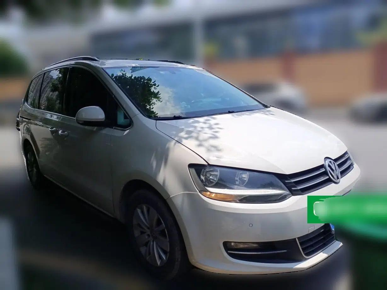 Volkswagen Sharan 2013 2.0 TSI Standard Model — миниатюра 3