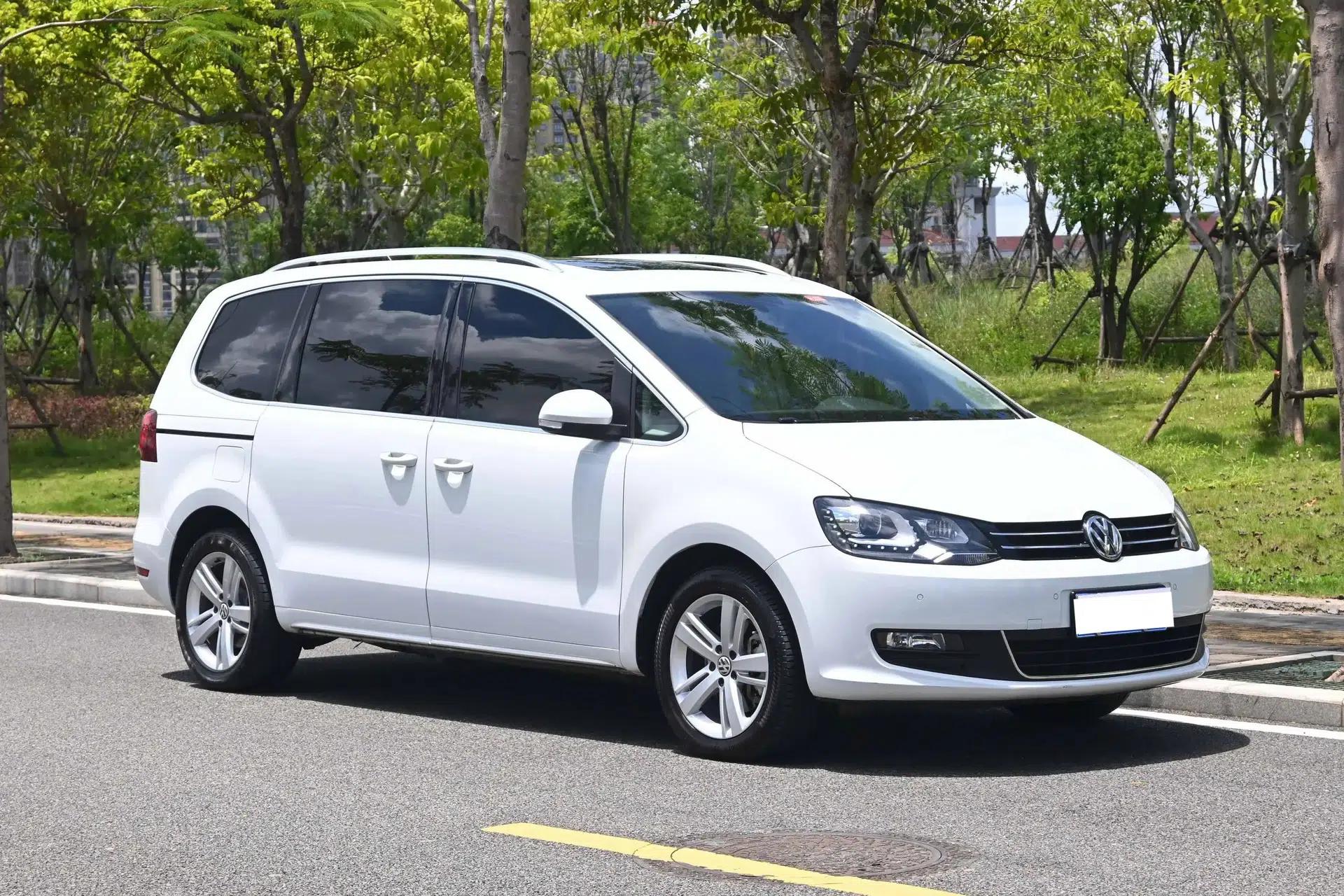 Volkswagen Sharan 2018 Revised Version 380TSI Comfort Edition 7-Seater — миниатюра 3